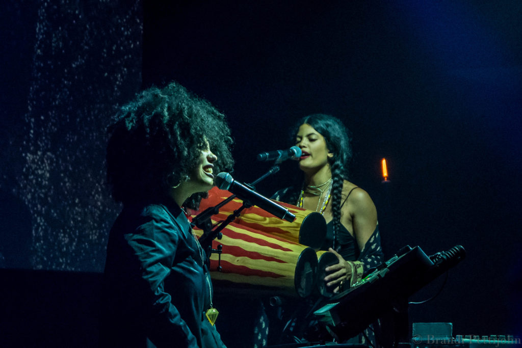 Ibeyi (1 of 1)